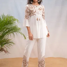 Vishudh Off White Floral Embroidered Bell Sleeves Tie-up Neck Top With Trousers-picture-20