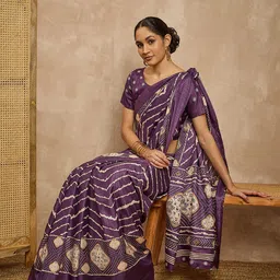 all about you Geometric Printed Saree With Unstitched Blouse image 5