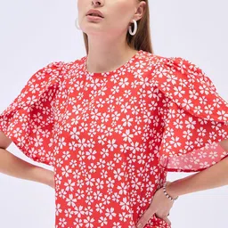 ANJIR Floral Printed Flutter Sleeve Crepe Top image 4