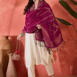Sangria Zari Floral Woven Design Dupatta-45