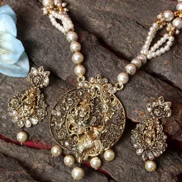 Anouk Gold Plated Stones Studded & Beaded Meenakari Necklace And Earrings-10