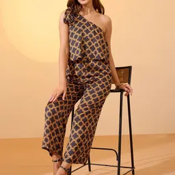 Globus Printed Basic Jumpsuit with Layered-11