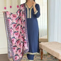 Ekta Textiles Women Solid Embroidered Regular Thread Work Kurta with Trousers & Dupatta image 2