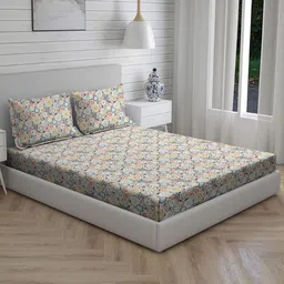 Living scapes by Pantaloons Blue & White Floral 210 TC Queen Bedsheet Set 2.74 m X 2.20 m-image-39