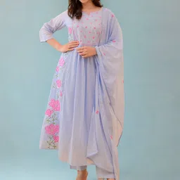 CREEPER Floral Embroidered Tiered Thread Work Kurta With Trousers & Dupatta-picture-25