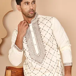 Jompers Geometric Embroidered Chikankari Mandarin Collar Silk Kurta-picture-28