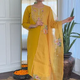URMIR FASHION Women Floral Embroidered Regular Thread Work Kurta with Trousers & With Dupatta-picture-38