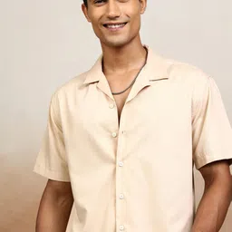 Locomotive Premium Men Textured Solid Cuban Collar Relaxed Shirt-image-17