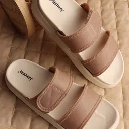 JUMPLITE Women Open Toe Flats-24