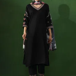 Jaipur Kurti Women Woven Design Embroidered Kurta with Trousers & Dupatta-51