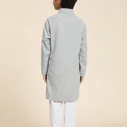 Pro-Ethic STYLE DEVELOPER Boys Ethnic Motifs Embroidered Sequined Kurta with Pyjamas image 5