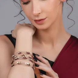 ZULKA Set Of 4 Crystal Studded Glass Bangles image 5