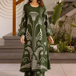 DIVASTRI Geometric Printed Beads And Stones Kurta With Palazzos-picture-11