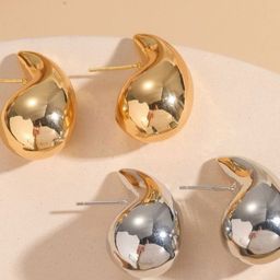 Celestria Set Of 2 Teardrop Shaped Studs-1