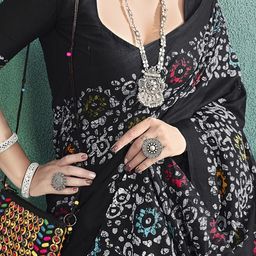 Anouk Rustic Ethnic Motifs Block Print Saree image 2