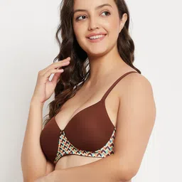 Clovia Geometric Printed Full Coverage Lightly Padded Bra image 3