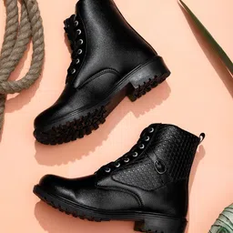 TRASE Women Round Toe Lace-Ups Regular Boots-33