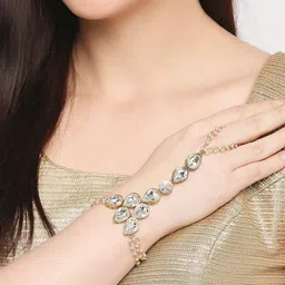 OOMPH Women Gold-Toned & White Kundan Handcrafted Gold-Plated Ring Bracelet-18