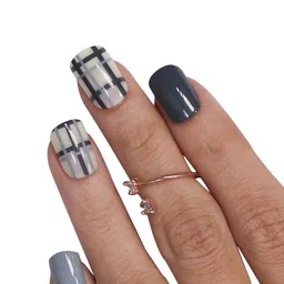 BEROMT Set Of 12 Salon Finish Press On Nail Tip With Application Kit - BFN551CN image 3