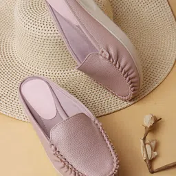 AVIVASTYLE Women Textured Round Toe Flatforms-picture-34