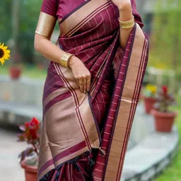 CANIZZARO Woven Design Zari Silk Blend Handloom Banarasi Saree-picture-4