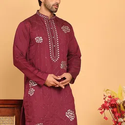 Jompers Men Floral Embroidered Thread Work Floral Kurta-image-34