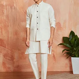VASTRAMAY Mandarin Collar Kurta With Trousers & Jacket-picture-0