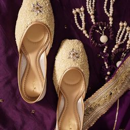 Froh Feet Women Ethnic Mojaris with Embroidered Flats-image-74
