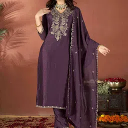Anouk Women Ethnic Motifs Embroidered Regular Thread Work Kurta with Trousers & With Dupatta-11