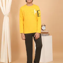 Sweet Dreams Boys Typography Printed T-shirt & Pyjamas Night suit-image-9