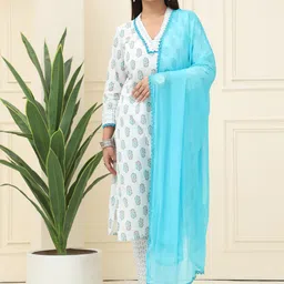 BAESD Floral Printed V-Neck Pure Cotton Straight Kurta With Trousers And Dupatta-image-97