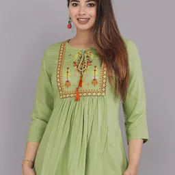 AVAYAYAT Embroidered Keyhole Neck Top-picture-11