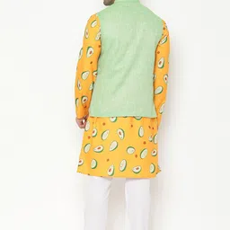 Hangup Men Yellow Printed Kurta with Pyjamas & With Nehru Jacket image 4