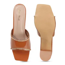 Retro Walk Textured Block Peep Toes with Buckles image 5