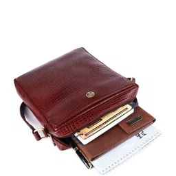 HAMMONDS FLYCATCHER Leather Structured Handheld Bag with Fringed image 5