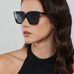 Vincent Chase Unisex Grey Lens & Black Wayfarer Sunglasses with Polarised and UV Protected Lens image 3