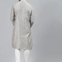 MANQ Men Grey Striped Regular Kurta with Pyjamas image 5