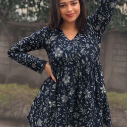clanger Casual Regular Sleeves Printed Women Blue Top-picture-5