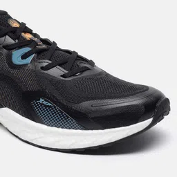 Xtep Men Waterproof Dynamic Foam Mesh Running Shoes image 4