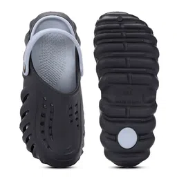 HRX by Hrithik Roshan Men Black Self Design Croslite Clogs image 5
