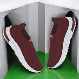 M7-1011 Lightweight Slip On Sneakers For Women-image-50