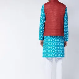 VASTRAMAY Men Abstract Printed Kurta with Pyjamas & Nehru Jacket image 2