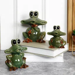 tayhaa Wide-Eyed Frog Family (Set of 3) Ceramic Figurine-picture-49