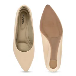 Rocia Pointed Toe Wedge image 4