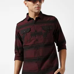Campus Sutra Classic Fit Horizontal Striped Cotton Casual Shirt-image-72