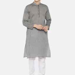 PAROKSH Men Grey Shadow Work Dobby Handloom Kurta image 4