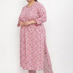 Sringam Plus Size Floral Printed Regular Kurta With Trousers & With Dupatta image 3