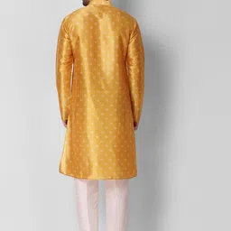 Koshin Geometric Printed Kurta With Pyjamas image 5