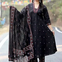 KALINI Embroidered Regular Thread Work Kurta with Trousers & Dupatta image 5