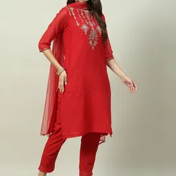 Biba Plus Size Embroidered Kurta with Trousers & Dupatta image 5